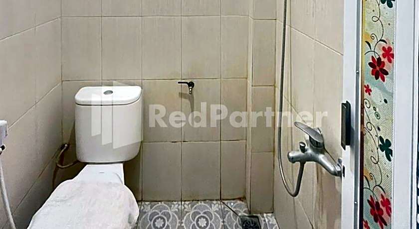 Hotel Andono near YIA Mitra RedDoorz