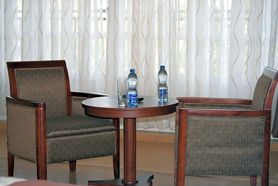 Esikar Gardens Hotel