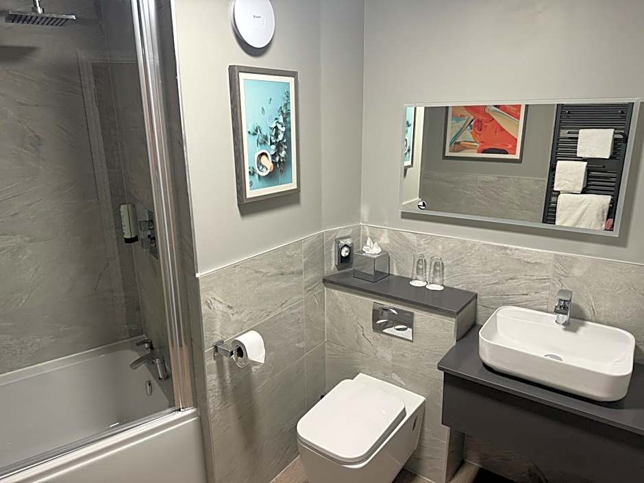 The Essex Golf & Country Club Hotel