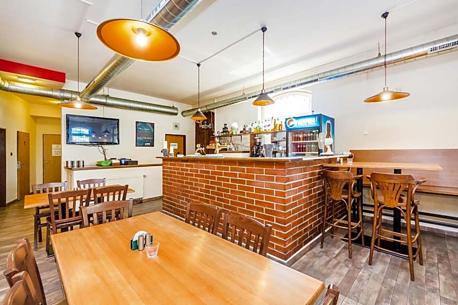 Nová Hospoda - Hotel & Restaurant