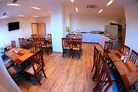 Hotel Sole - Alojamientos en SARANDE