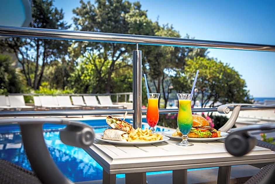 Royal Neptun Hotel