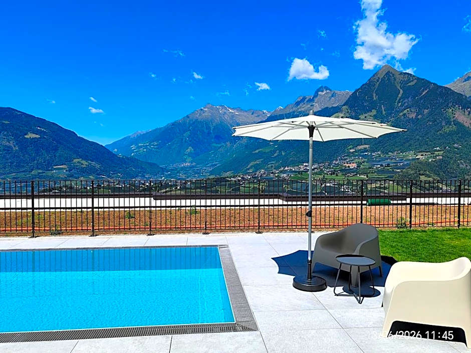 Schenna Garni Eden Bed & Breakfast
