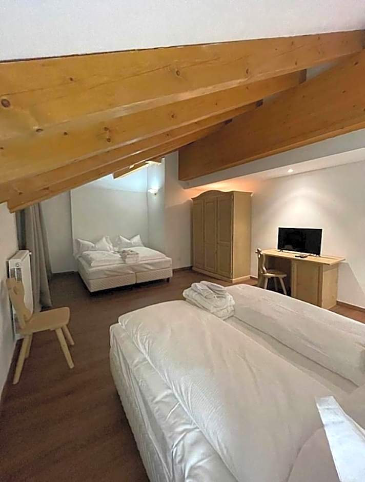 HOTEL VILLA AURORA