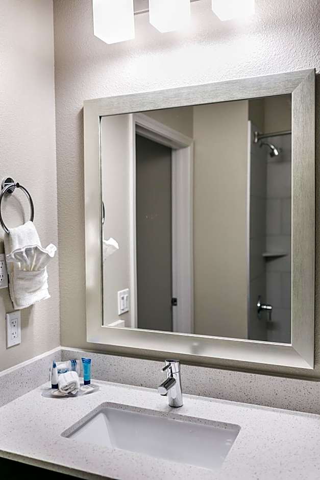 Hotel Siri Downtown - Paso Robles