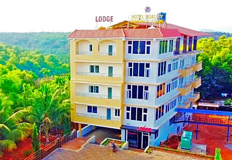 Quality Boarding an Lodging