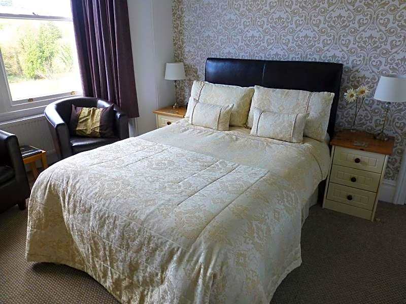 Bryn Derwen Guest House