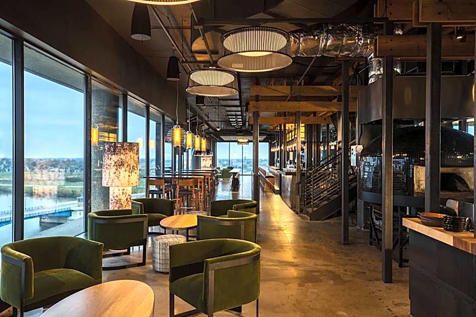 Renaissance by Marriott Toledo Downtown Hotel