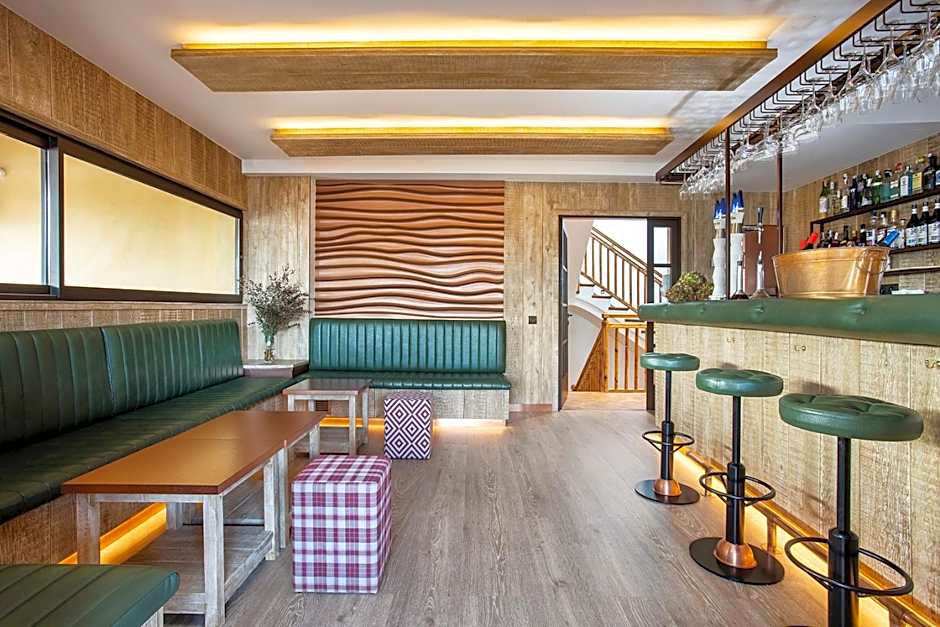 Cal Roure Boutique Hotel