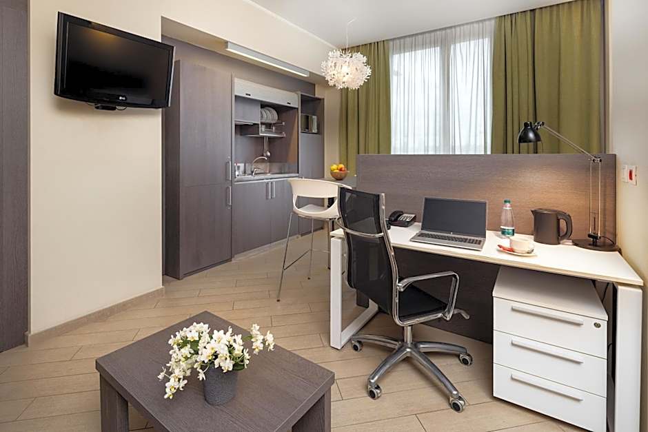 CHC Business Residence