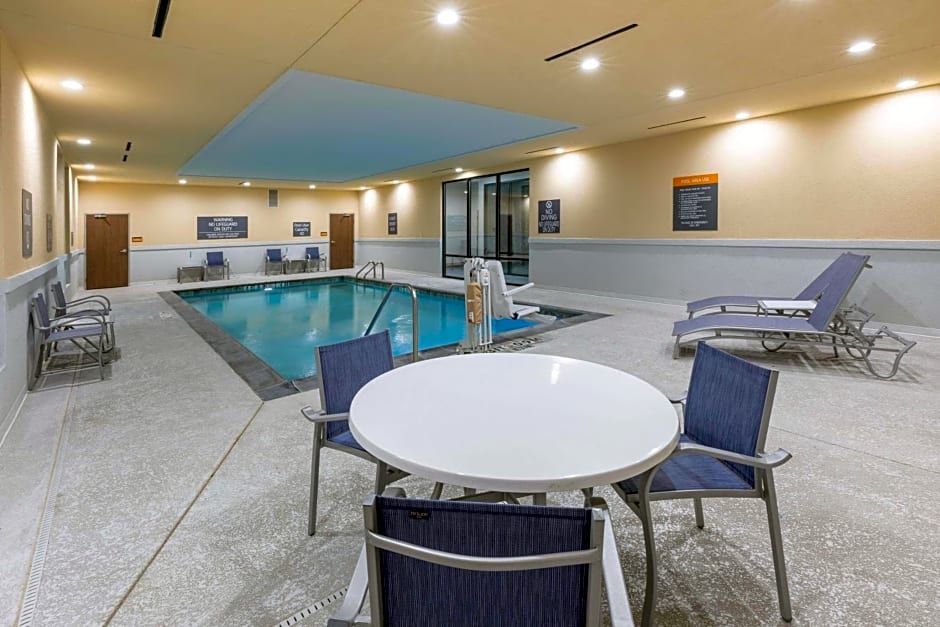  La Quinta Inn & Suites by Wyndham Dallas - Frisco Stadium