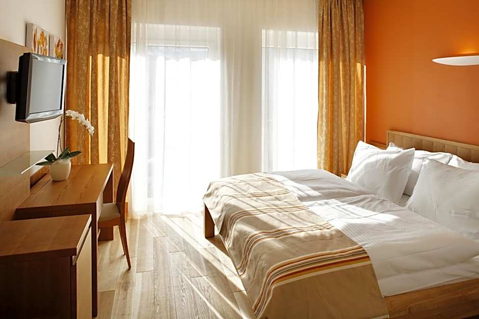 Photo 1 sur 16 de Hotel Lava Inn - 24 h Check-In - Nähe LKH, Landeskrankenhaus, Feldbach