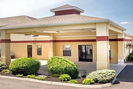 Super 8 by Wyndham Bellefontaine