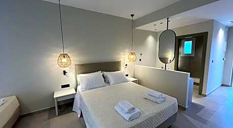 Mediterranean Sea Top Floor