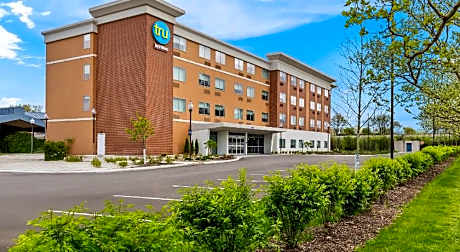 Tru by Hilton Middleburg Heights Cleveland Airport