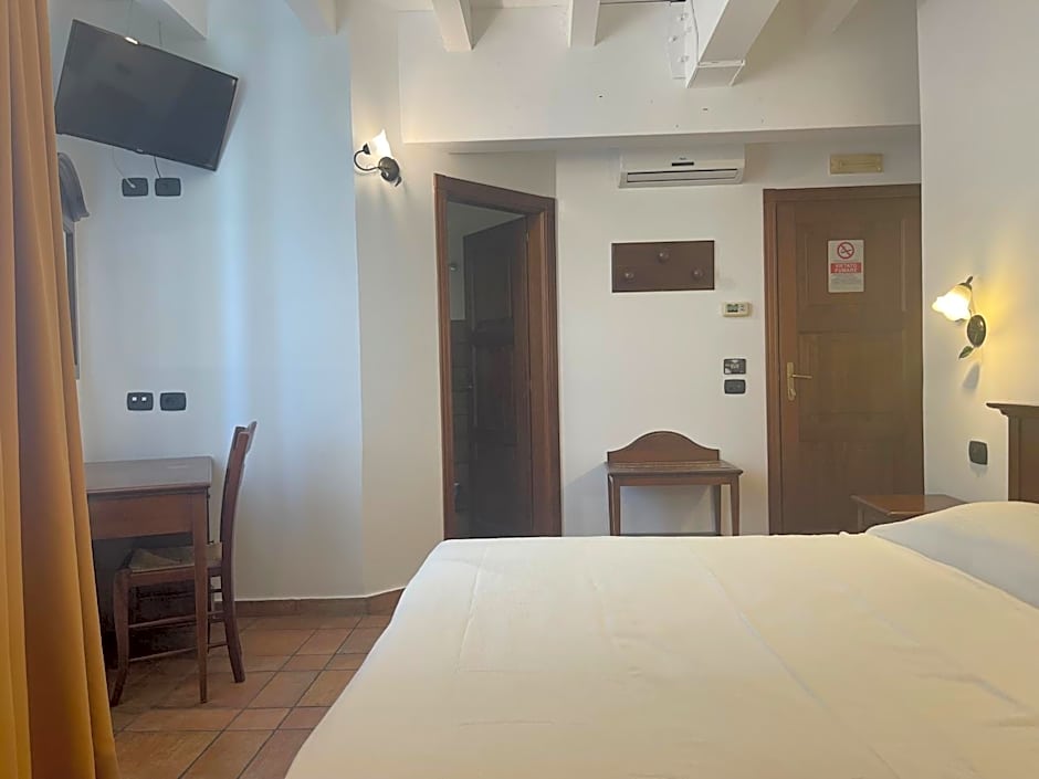 Hotel Capomulini 3 Stelle