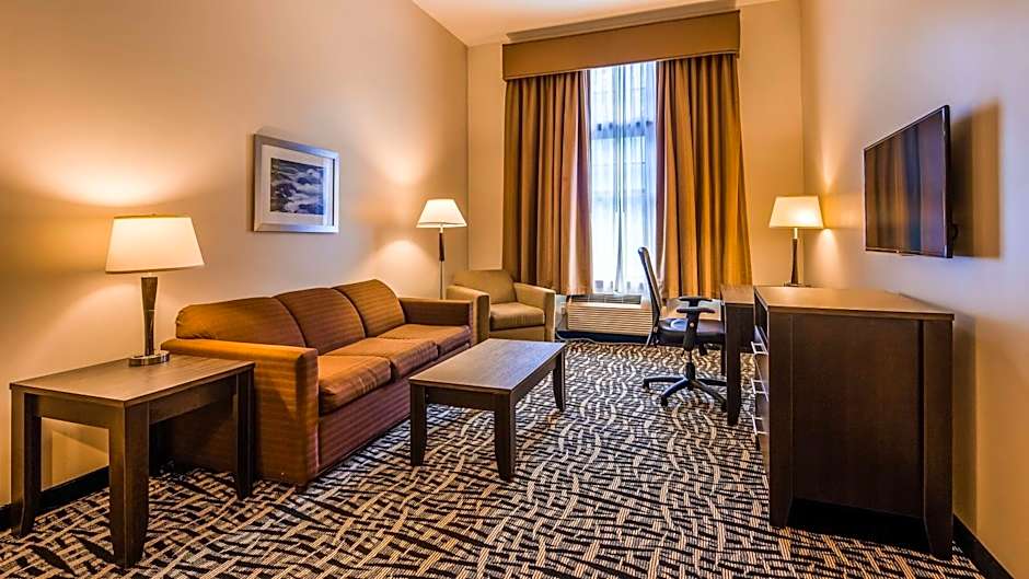Best Western Plus The Inn & Suites At The Falls
