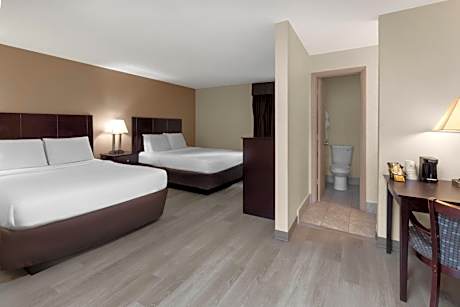 Queen Room with Two Queen Beds - Non-Smoking