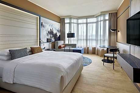 Executive Queen Room