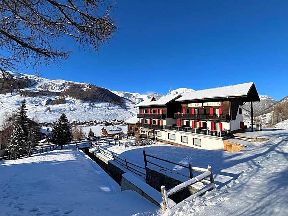 Hotel Teola