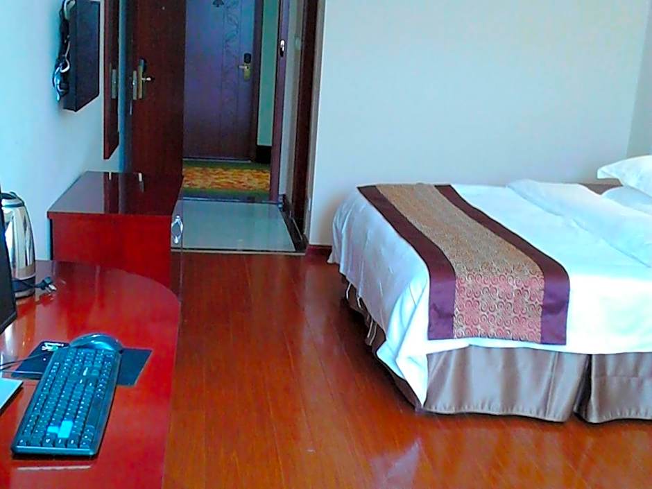 GreenTree Inn Luan Huoqiu Jianxing Road Express Hotel