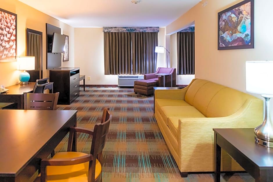 Best Western Plus North Savannah