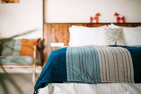 Deluxe Double Room with Balcony and Sea View