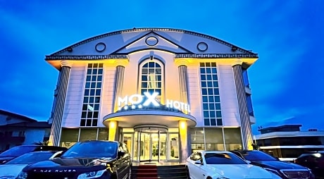 MOX Hotel Wellness & Spa