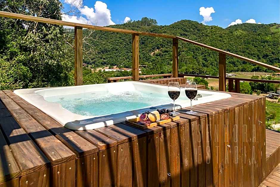 Lakeside Cabin - Villas Mornas: Nature, Jacuzzi