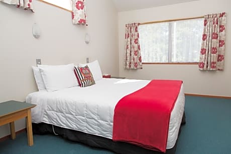 One-Bedroom Apartment with Spa Bath