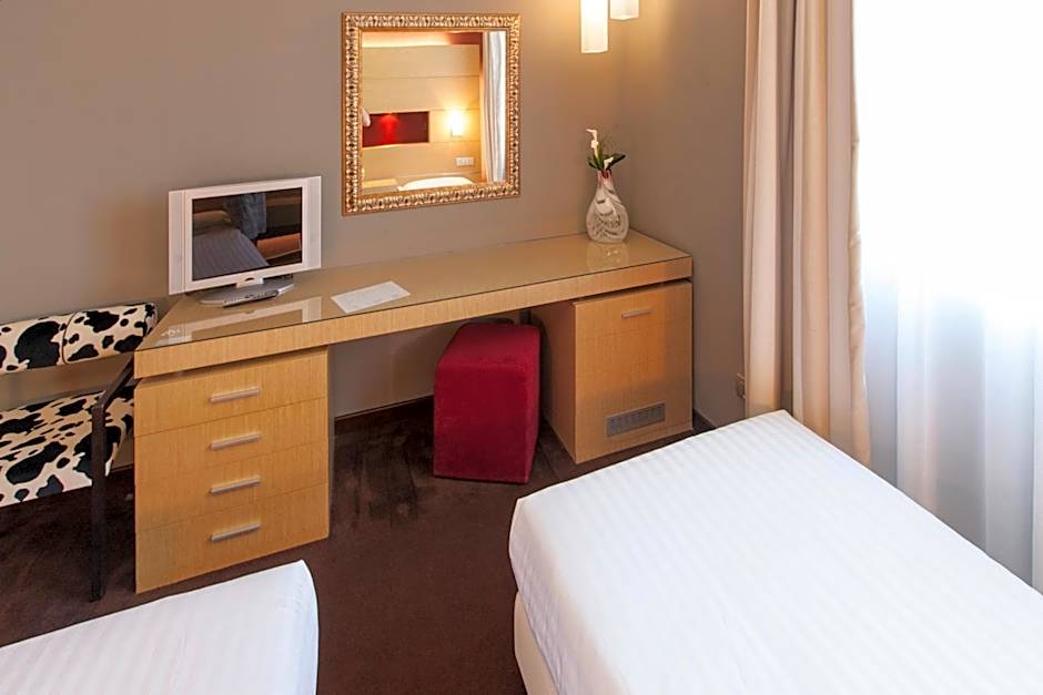 Inverigo Hotel
