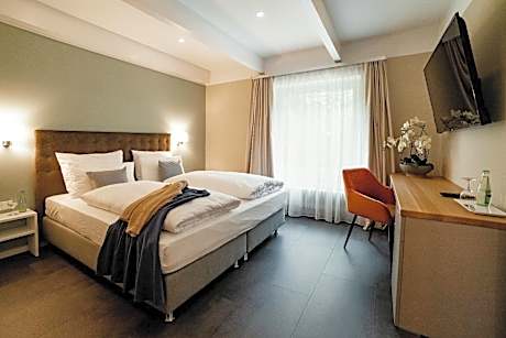 Suite with Lake View