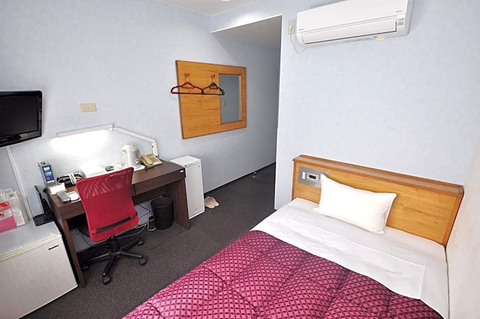 Futsukaichi Green Hotel