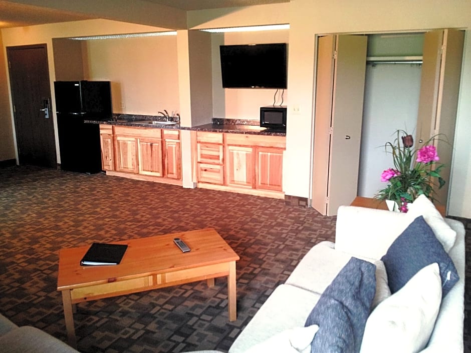 FairBridge Inn, Suites & Outlaw Conference Center  Kalispell