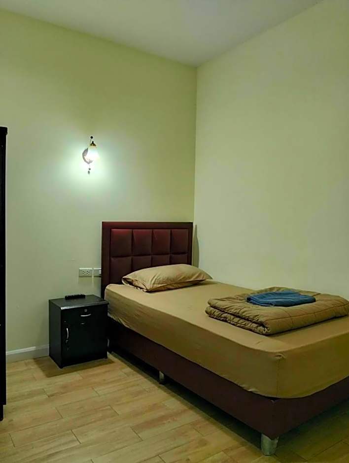 Mangkon Hostel
