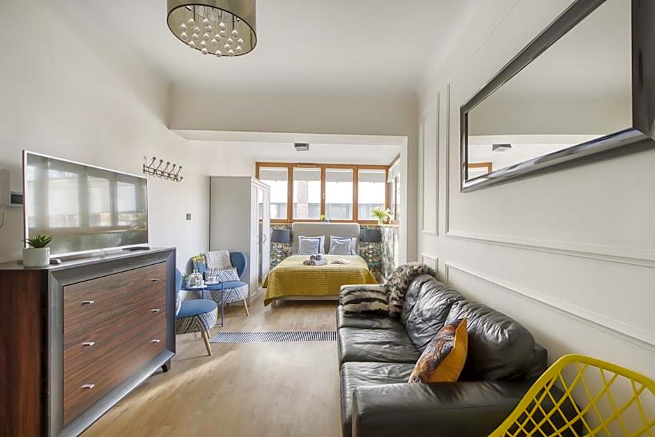 Aparthotel Pawia Deluxe- 10 min to center