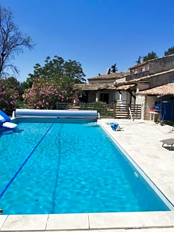 Le Mas de Cocagne - Gite et Chambre d'hôte - Piscine et SPA