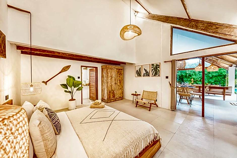 Villa Indigo - 5-BDR with huge pool and garden
