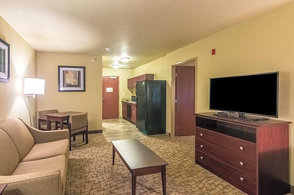 Cobblestone Inn & Suites - Lakin