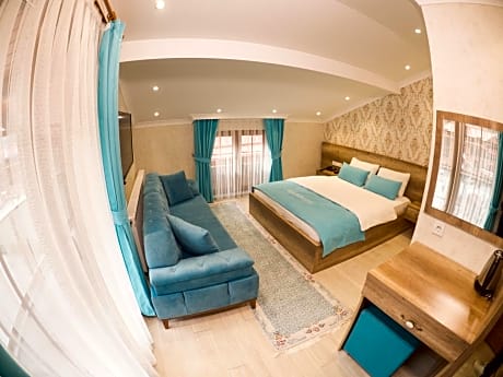 Standard Double Room with Sofa Bed and Balcony - Loft