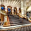 The Towers At Lotte New York Palace