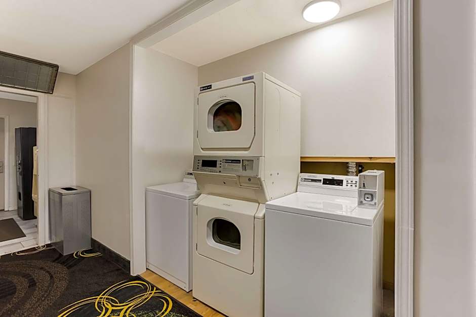 SureStay Hotel by Best Western Higginsville