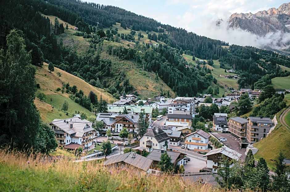 ALMHOF Alpin Apartments & Spa