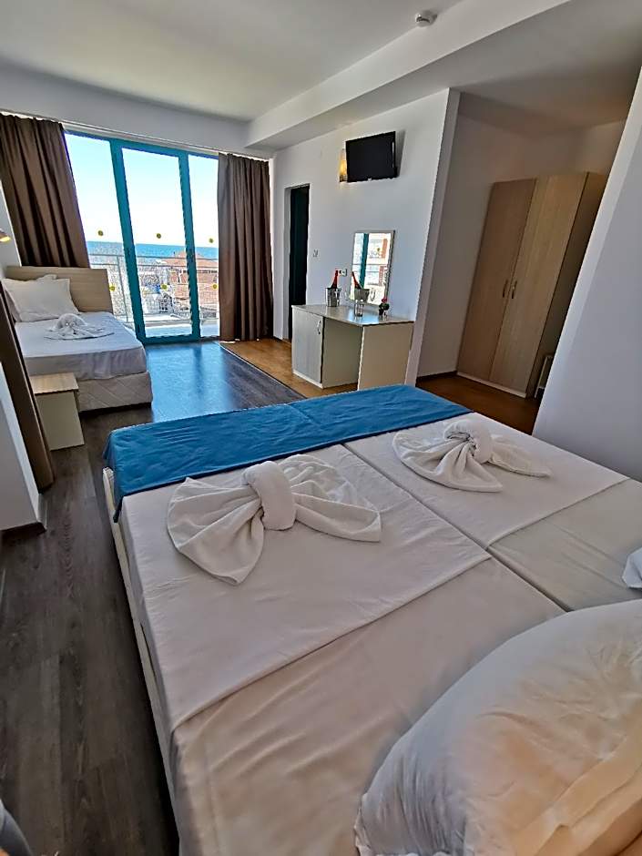 Largo Beach Hotel