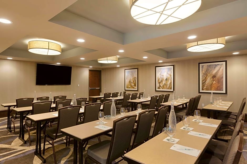 Embassy Suites Saratoga Springs