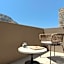 NERĒA Boutique Hotel