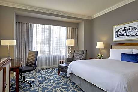 Deluxe King Room with River View