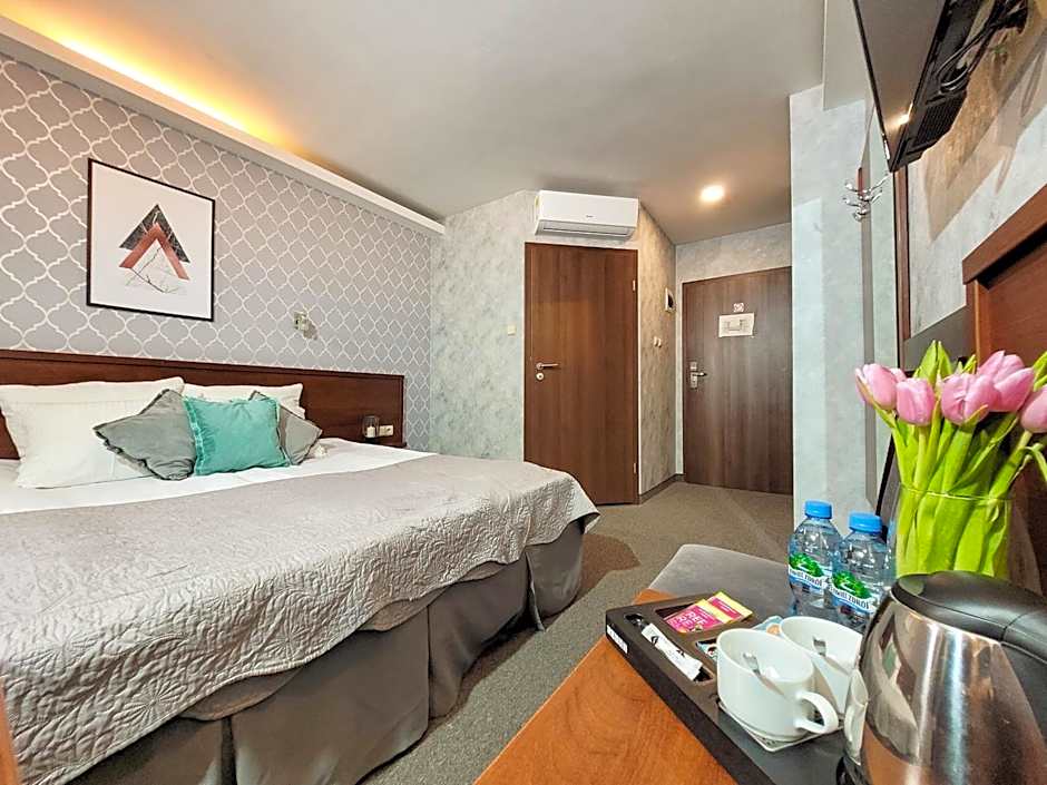 Hotel Fero Express POKOJE KLIMATYZOWANE AC