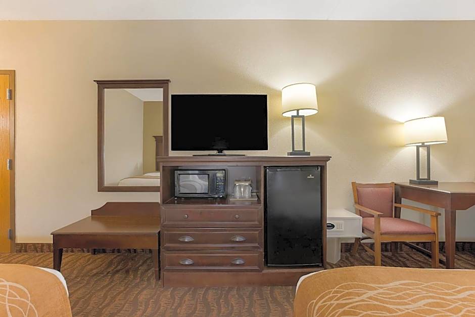 Comfort Inn & Suites Branson Meadows