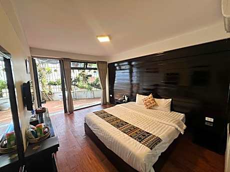 Superior Double With Window